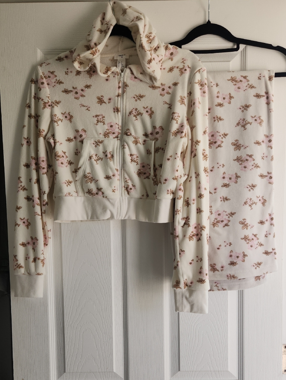 Cream Floral Zip-Up Hoodie and pant Set